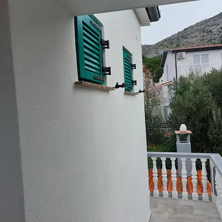 Velebitska 39 Apartment Starigrad Paklenica