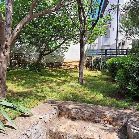 Velebitska 39 Starigrad Paklenica
